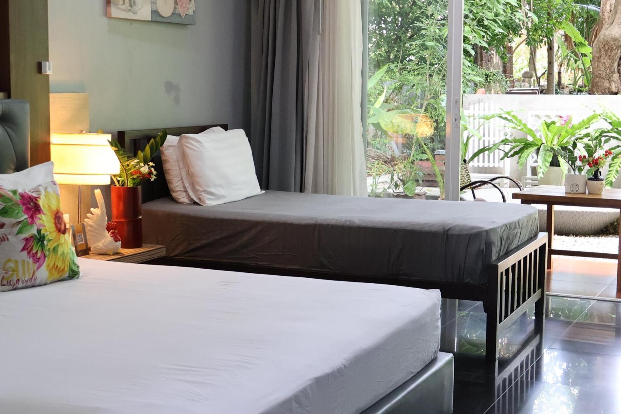Hotel Eat N Sleep Phuket Exterior foto