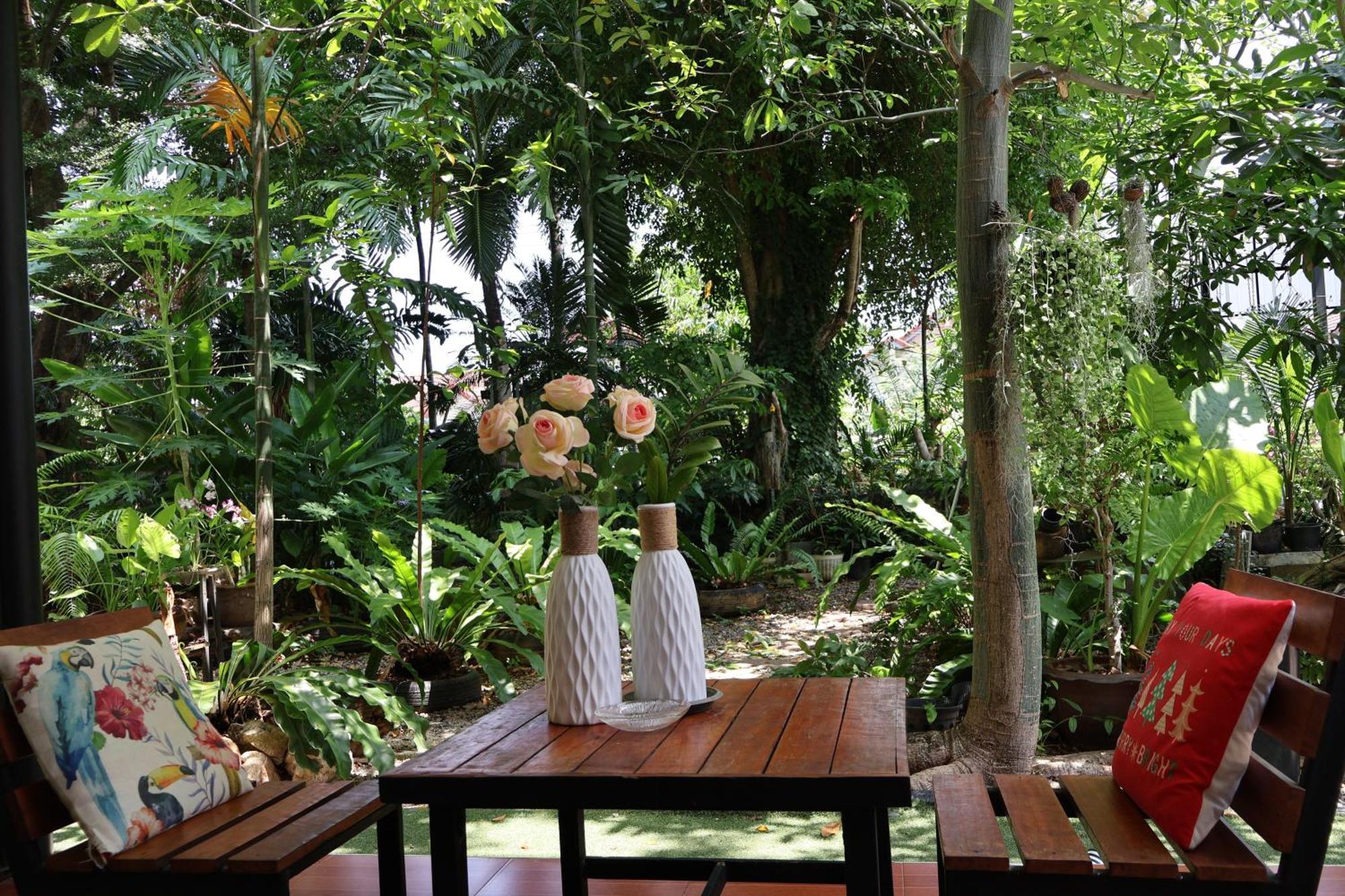 Hotel Eat N Sleep Phuket Exterior foto