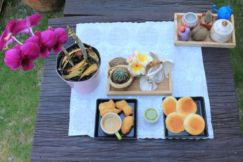 Hotel Eat N Sleep Phuket Exterior foto