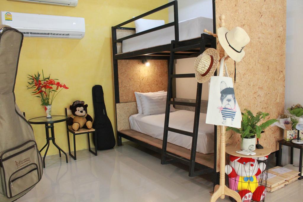 Hotel Eat N Sleep Phuket Exterior foto
