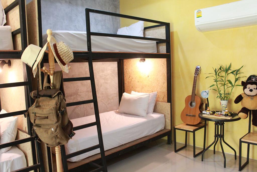 Hotel Eat N Sleep Phuket Exterior foto